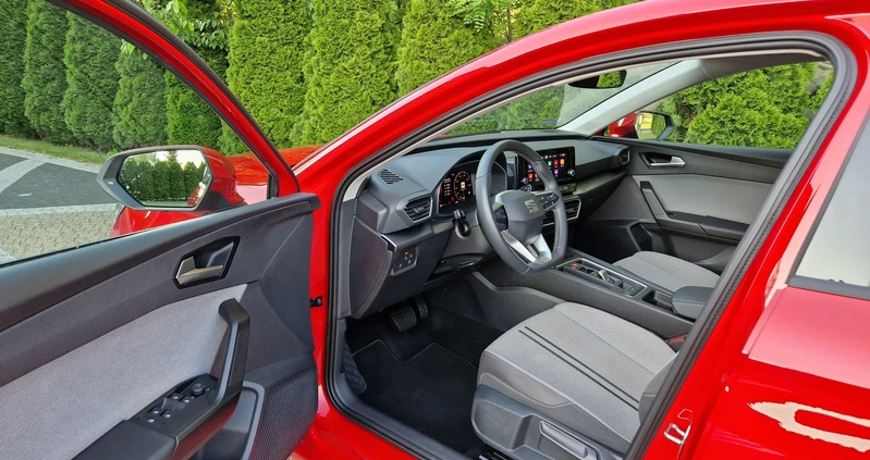 Seat Leon cena 99900 przebieg: 29000, rok produkcji 2022 z Przemyśl małe 254